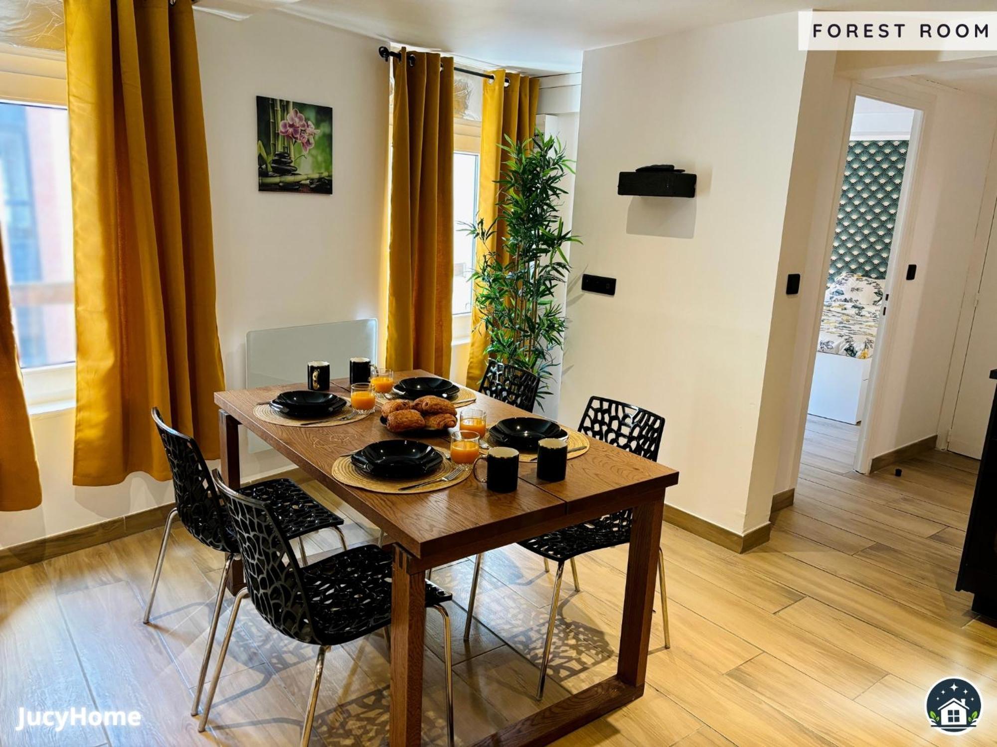 Forest Valenciennes Exterior foto